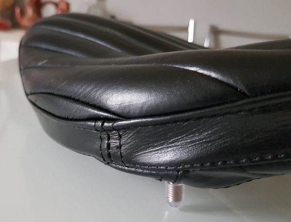 Bates Style Seat - Tuck and roll - Image 9