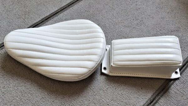 Bates Style Seat - Tuck and roll - Image 3